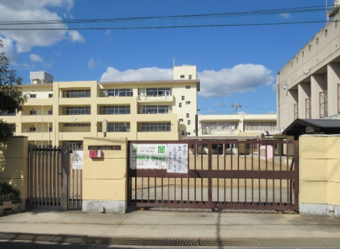 　藤原丈一郎の小学校