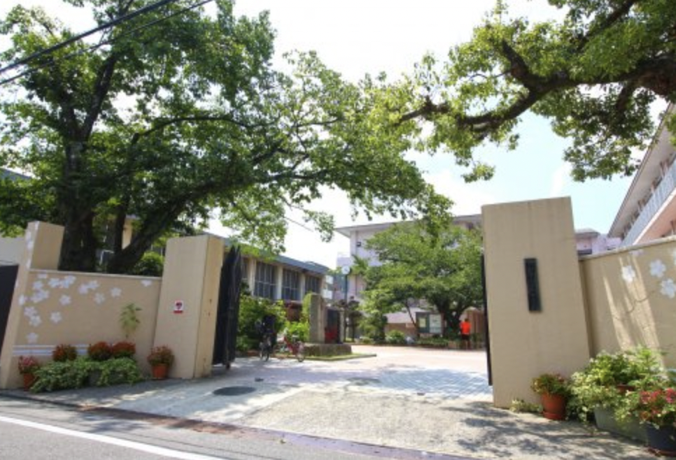 京都市立上京中学校