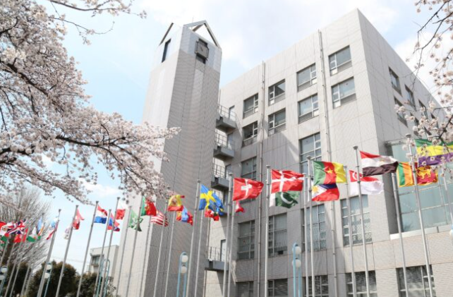 東京国際大学の外観