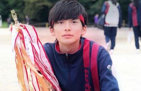 高橋文哉　学歴　中学