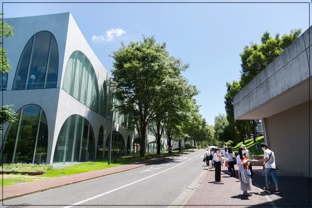 伊藤万理華　出身大学