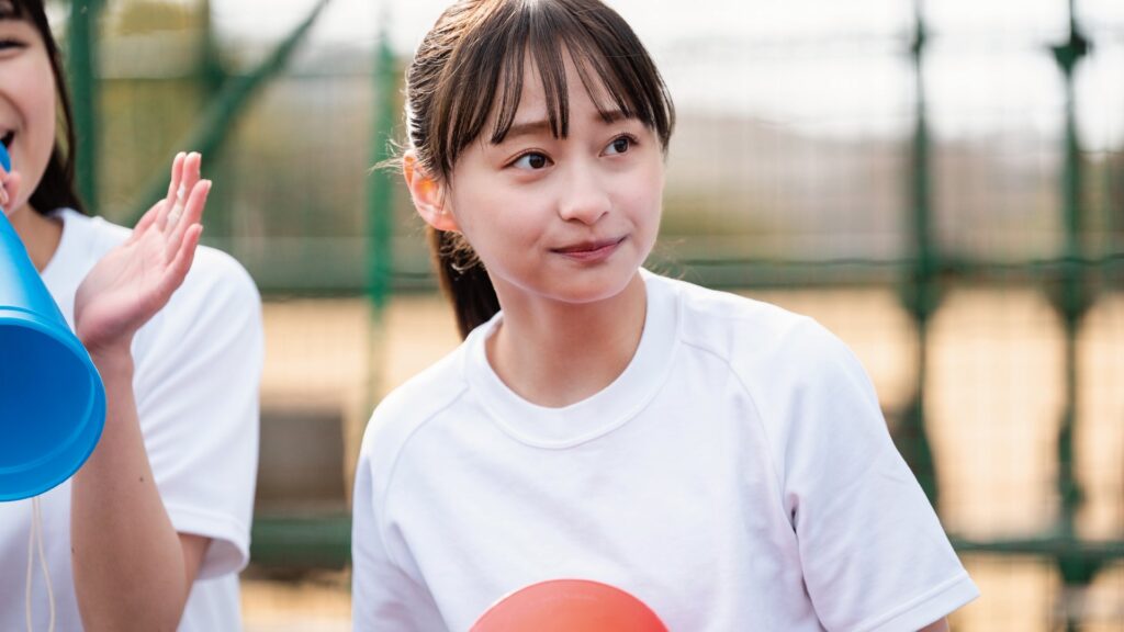 影山優佳 学歴