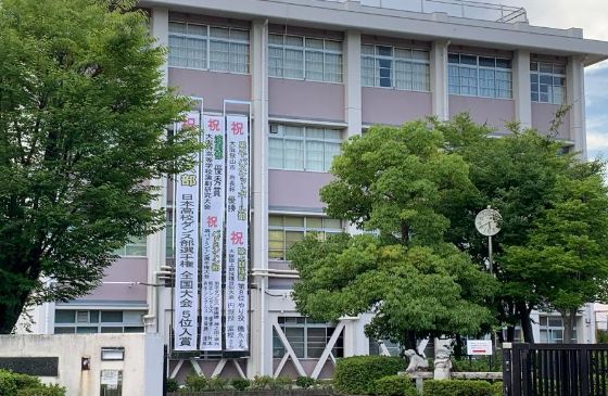 松本穂香　東百舌鳥高校