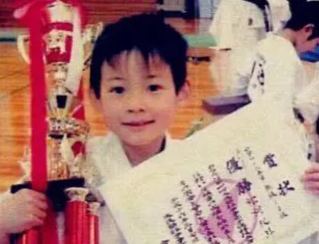 小学校時代に空手を習っていたSixTONESの松村北斗