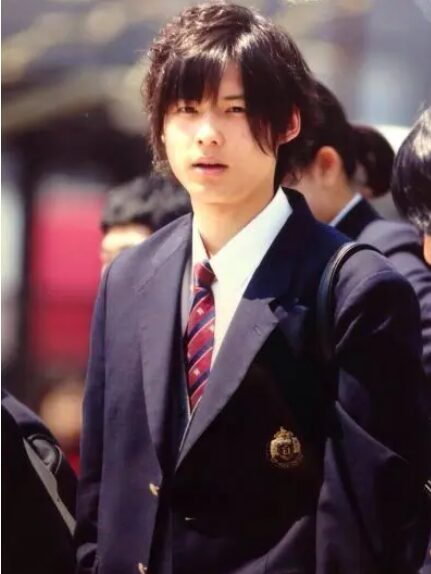 堀越学園に通っていたSixTONESの松村北斗
