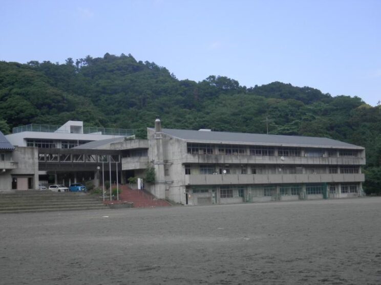 山本世界(EXILE)の卒業した葉山町立南郷中学校