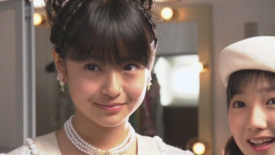 小学生時代に子役として活動していた田辺桃子