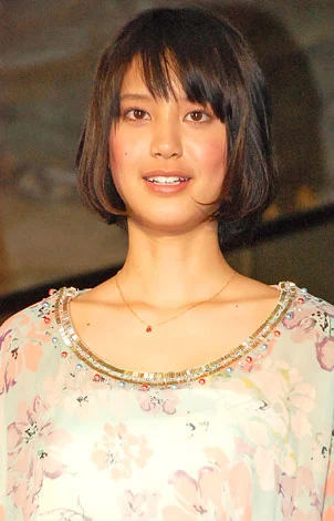 山崎紘菜 東宝シンデレラオーディション