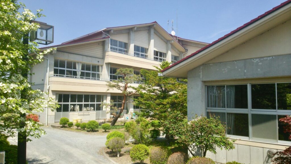 藤牧京介(INI)が通っていたと言われる佐久市立東中学校