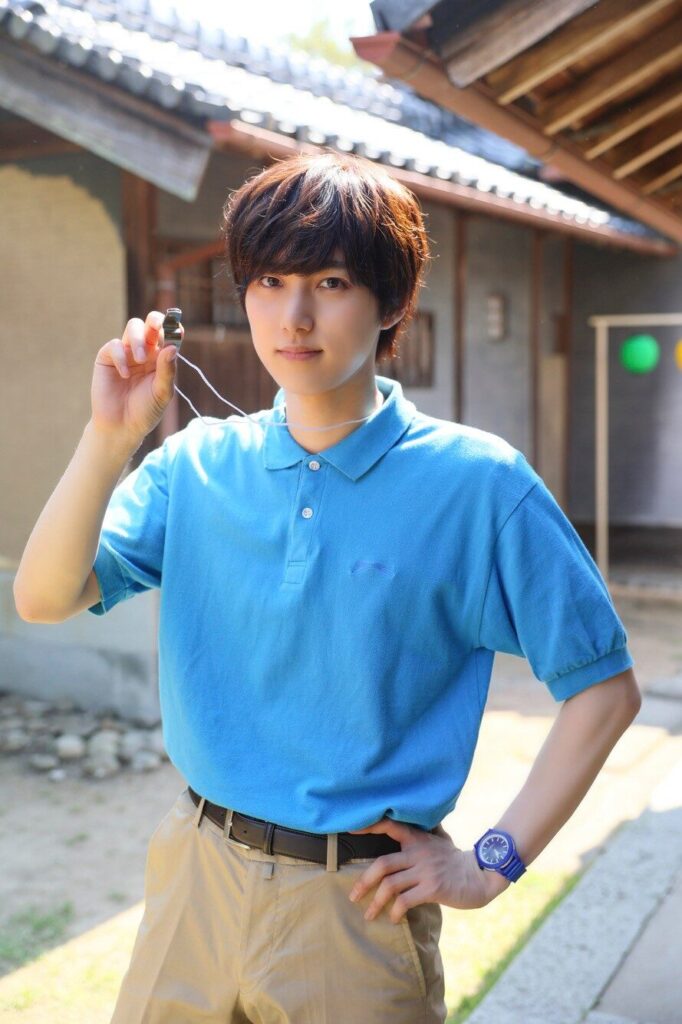 関西テレビドラマ『コンビニヒーローズ』に出演したINIの尾崎匠海