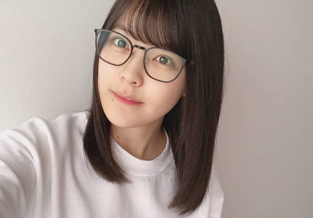 柴田柚菜　Instagram