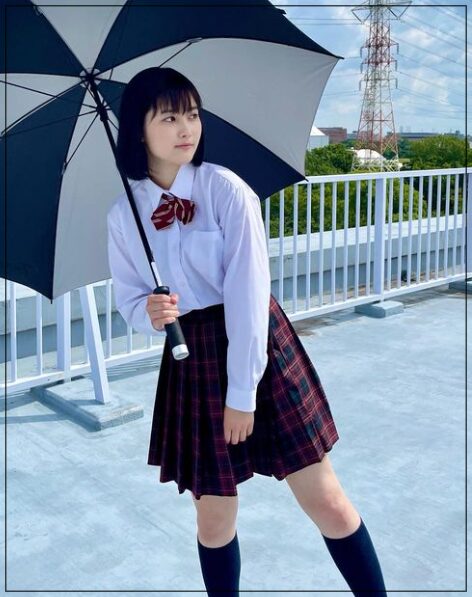 井頭愛海　制服