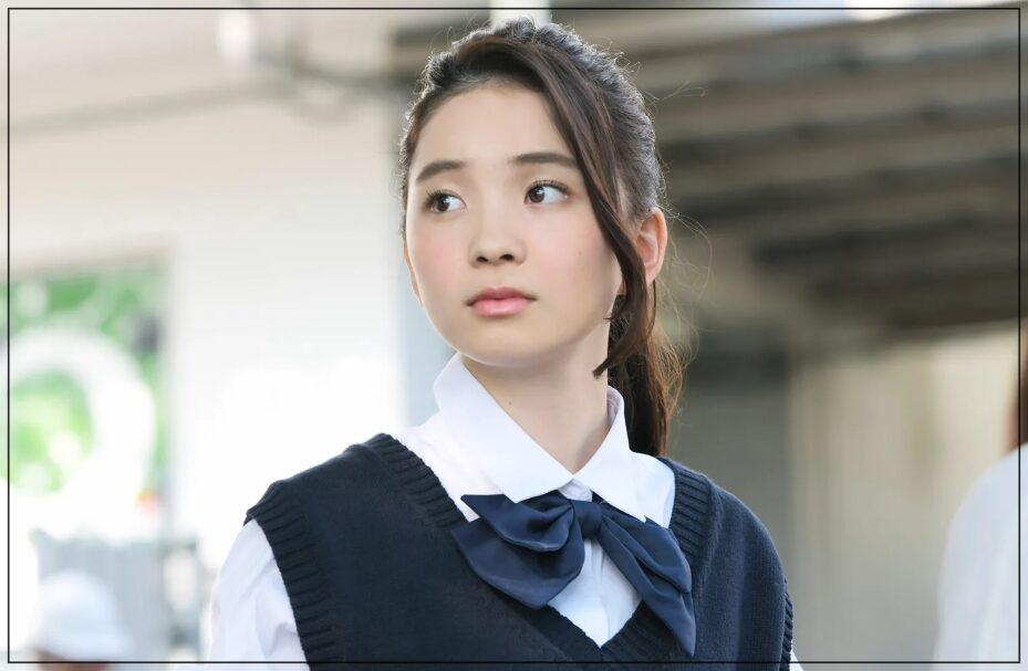 福地桃子 制服姿