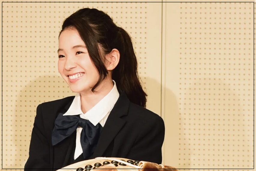 福地桃子 制服姿