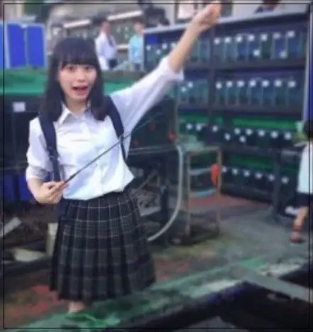 南沙良　制服