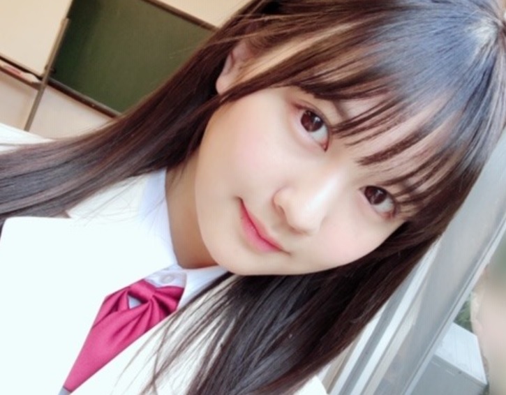 中村麗乃 高校 X