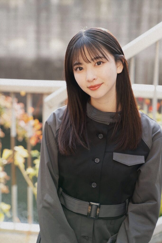 木下彩音 X