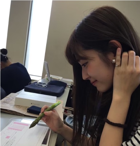 鈴木愛理　慶応義塾大学　アメブロ