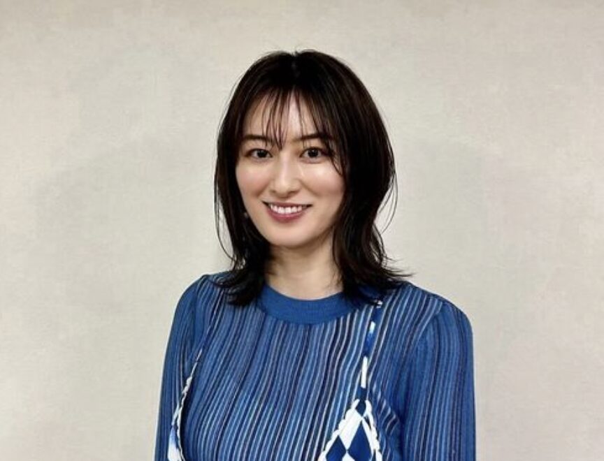 高月彩良　Instagram