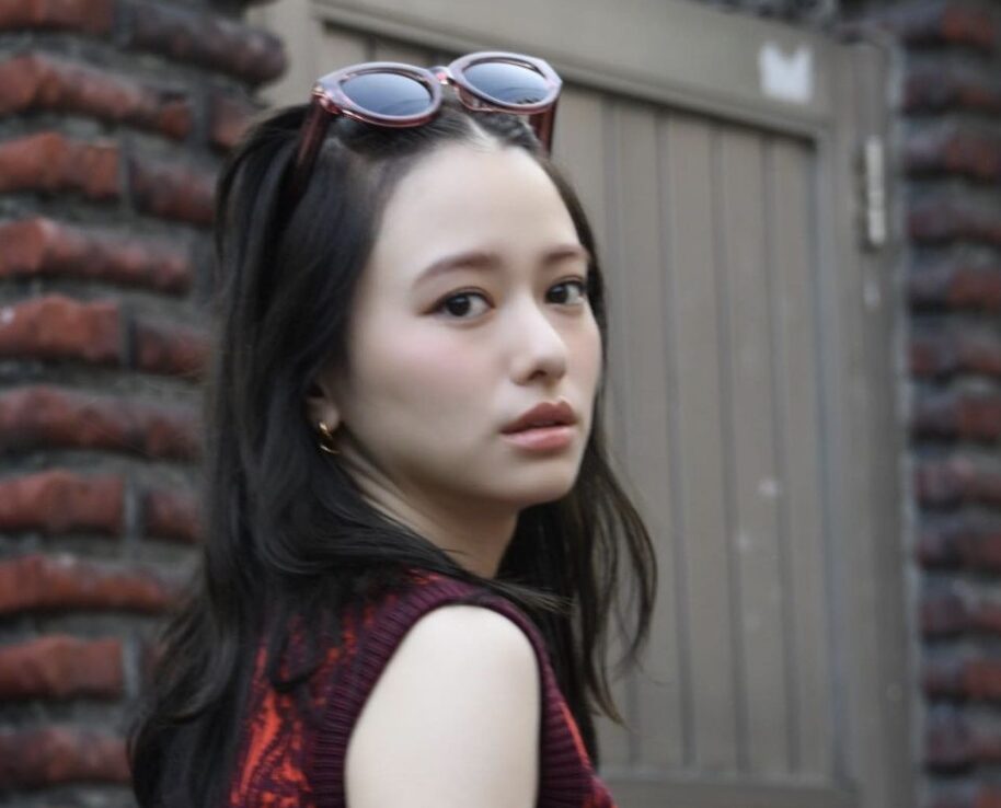 山本舞香 Instagram