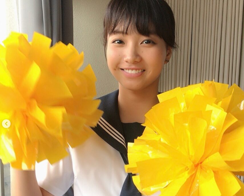 坂ノ上茜 制服姿