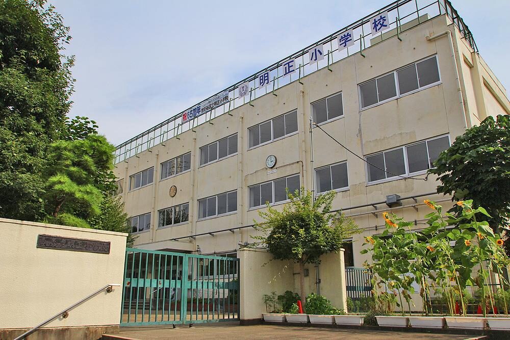 門脇麦 世田谷区立明生小学校