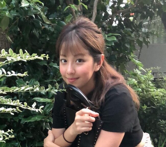 本郷杏奈 Instagram