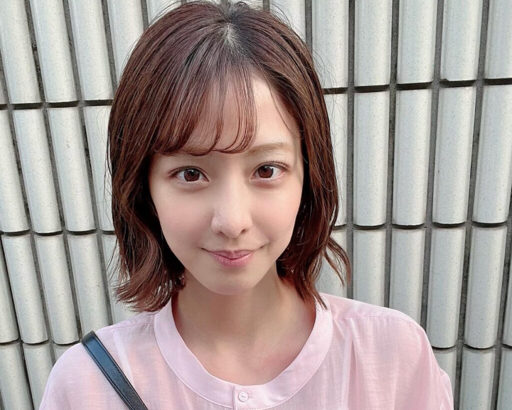 本郷杏奈 Instagram