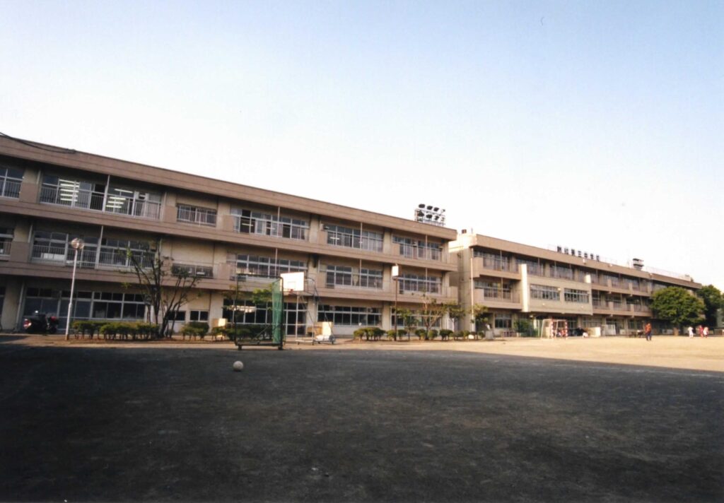 調布市立第三中学校