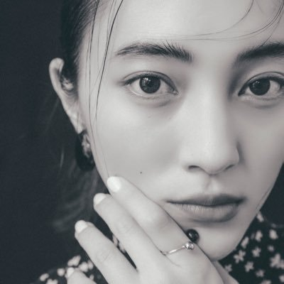久保田紗友　X