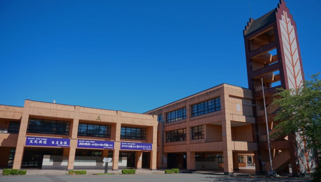 秋田県立秋田高等学校