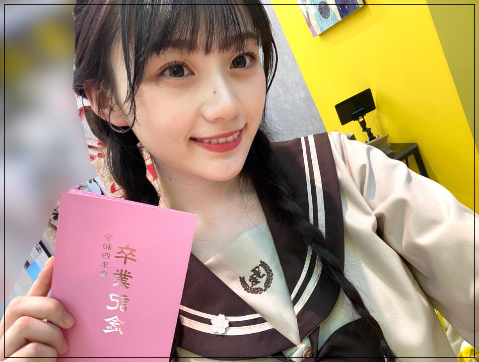 川﨑桜 制服姿