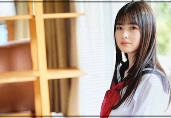 小川彩　制服姿