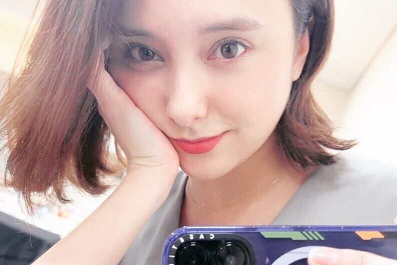 石田ニコル　学歴　小学校