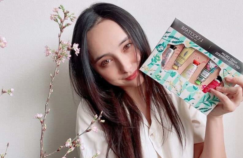 石田ニコル　学歴　高校