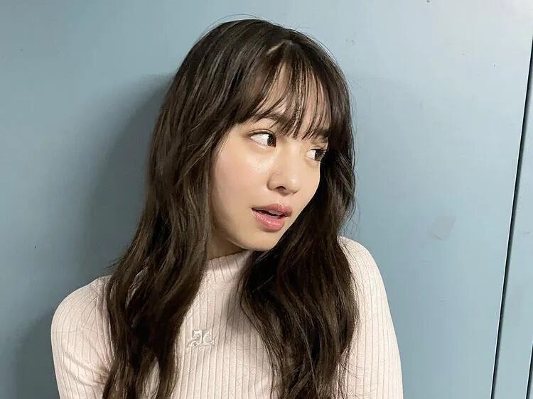 横田真悠 高校時代芸能活動