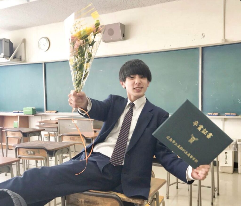 小西詠斗 高校時代
https://x.com/Eightkns/status/1103898529309708288/photo/1