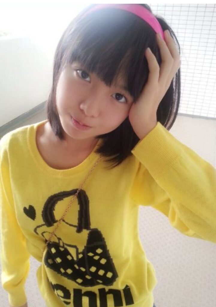 松本ももな　小学生の頃
https://post.tv-asahi.co.jp/post-78062/