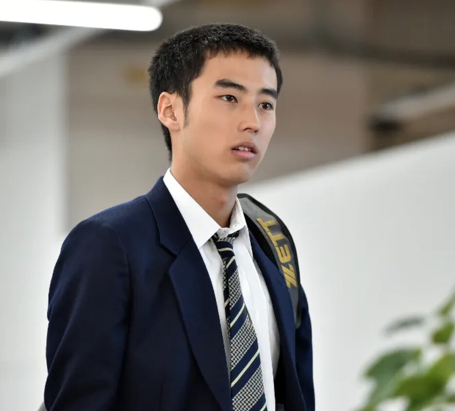 佐藤緋美 制服
https://thetv.jp/news/detail/177169/p2/