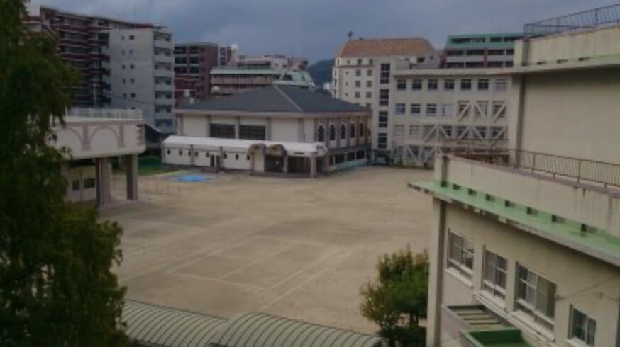 長崎市立梅神崎中学校