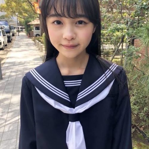 林芽亜里 中学時代制服