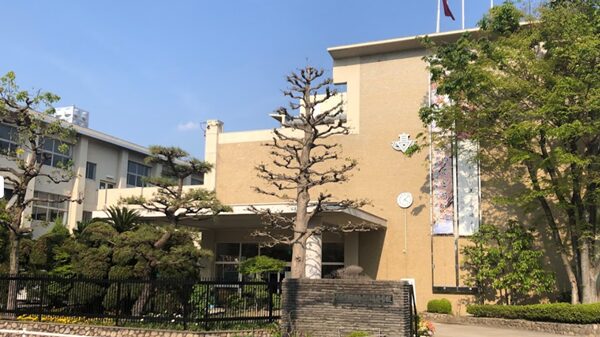 岡崎紗絵 名古屋市立東星中学校 X