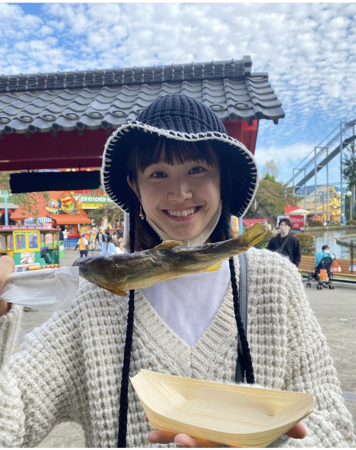 尾碕真花 写真