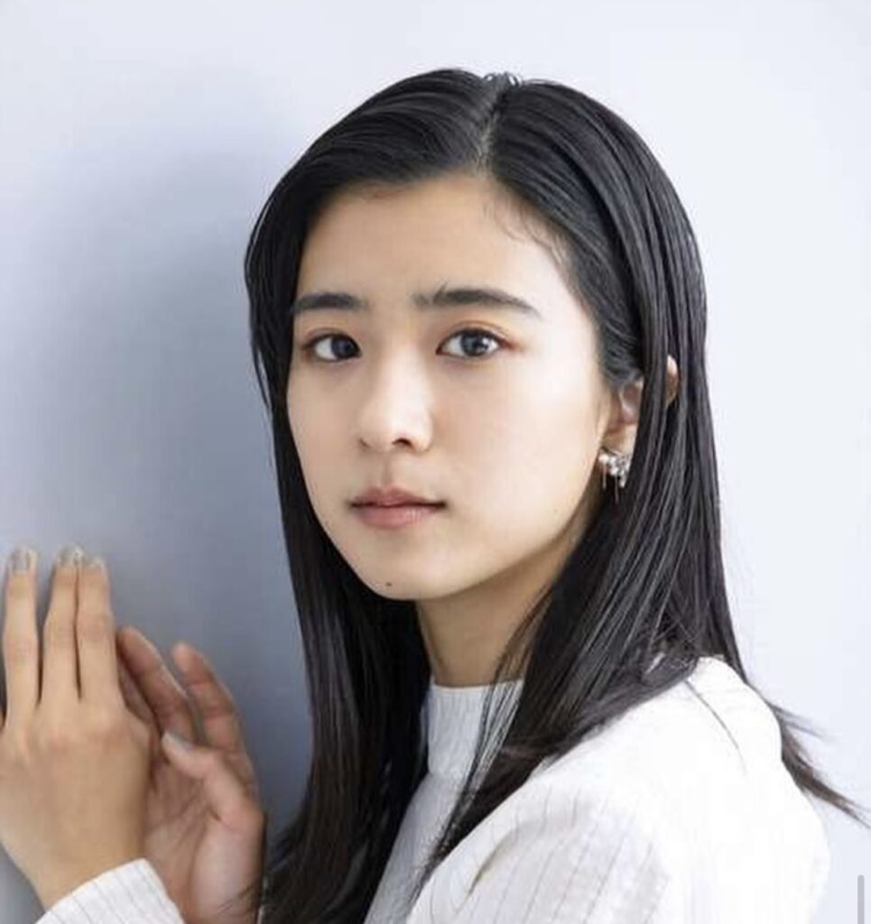 黒島結菜　画像