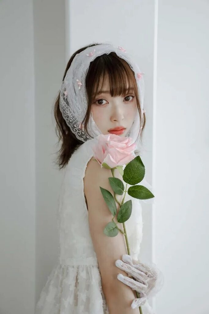 辻野かなみ プロデュースブランド「Charme Rose」