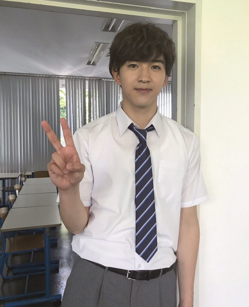 甲斐翔真 制服
