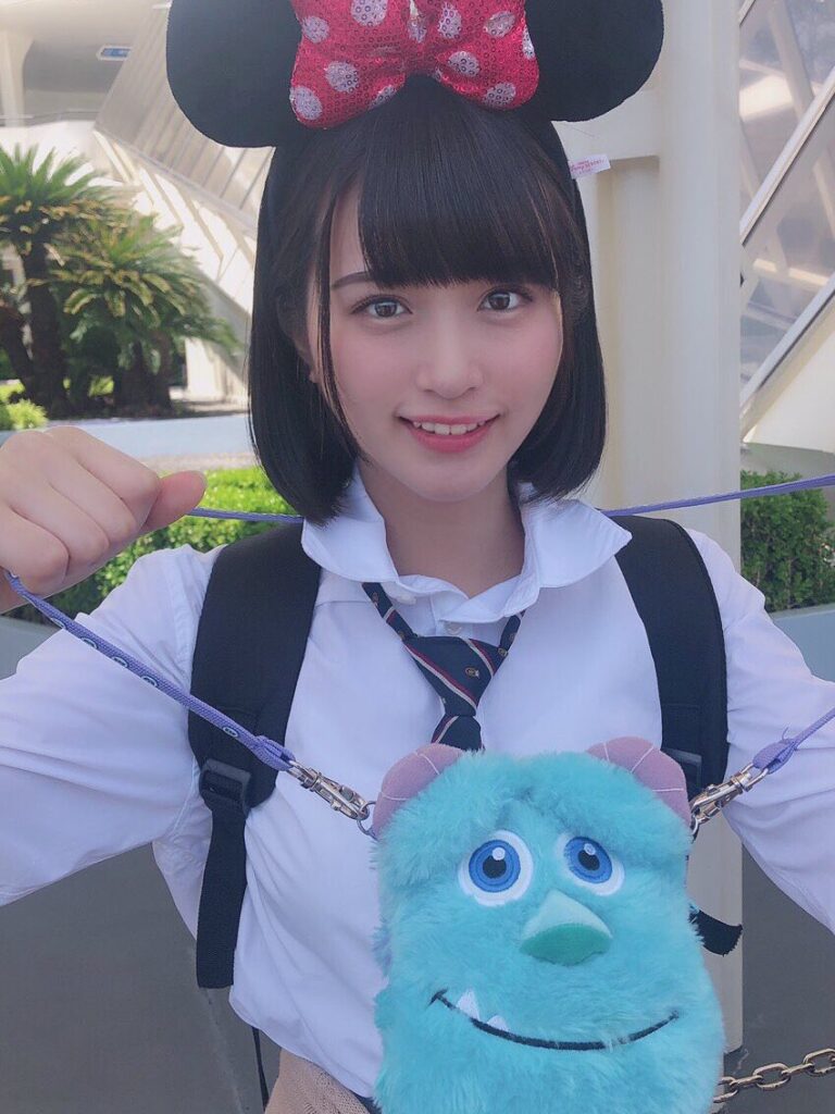 佐々木舞香学歴 制服