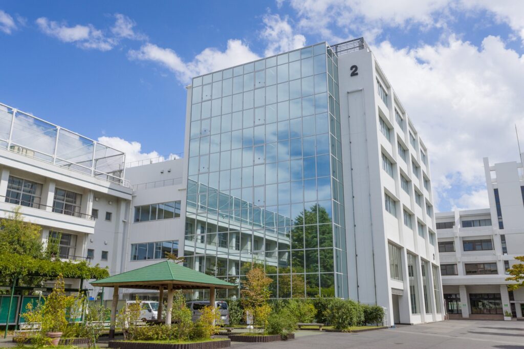 岡田将生 亜細亜大学 中退
